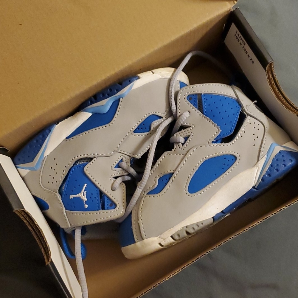 Jordan True Flight BT